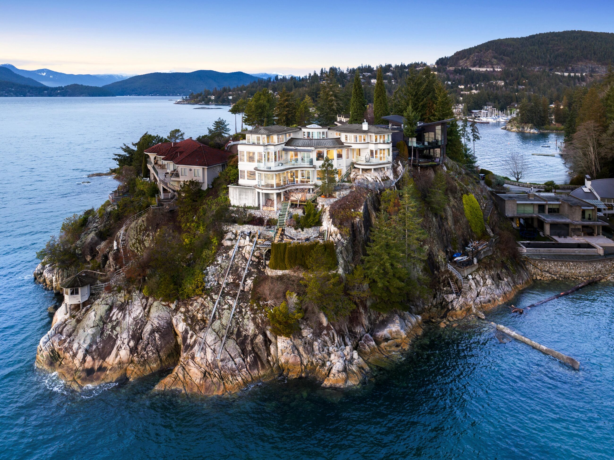270 DEGREE WATERFRONT VIEWS WITH PRIVATE DOCK - 5310 Seaside Place, West Vancouver